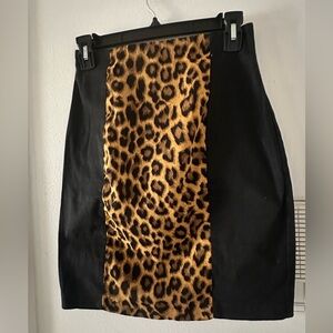 Vintage leopard print skirt
